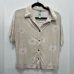 Daisy Print Button-Up Top – 90s Vibe - Size Med - Honeydew Brand